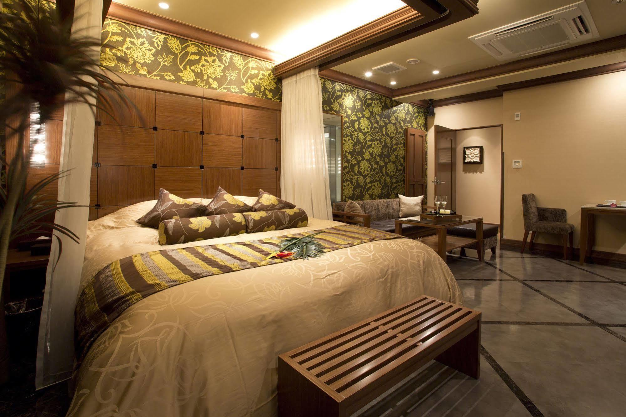 Hotel And Spa Lotus Modern (Adults Only) Kyoto Extérieur photo